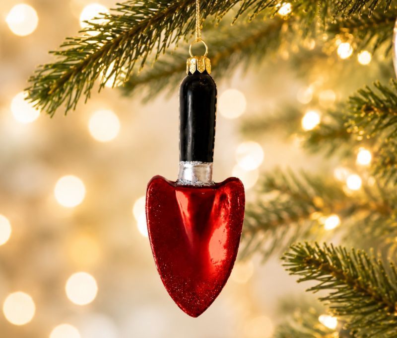 Suspension de Noël originale en verre soufflé pelle de jardin rouge brillant manche noir H12cm - Lilosquare