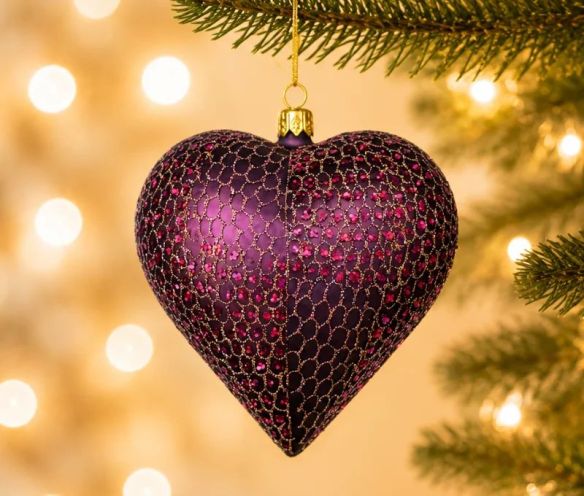 Boule de Noël en verre soufflé forme cœur violet aubergine mat motifs pailletés fuchsia et dorés H11cm - Lilosquare
