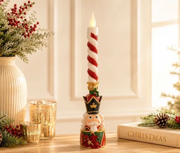 Décoration Noël résine bougie LED torsadée rouge blanc casse-noisette soldat noir vert doré poinsettia rouge H45cm