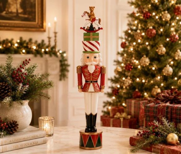 Figurine Noël résine casse-noisette soldat rouge blanc or chapeau rayé cadeaux empilés cheval bascule ours socle tambour H50cm