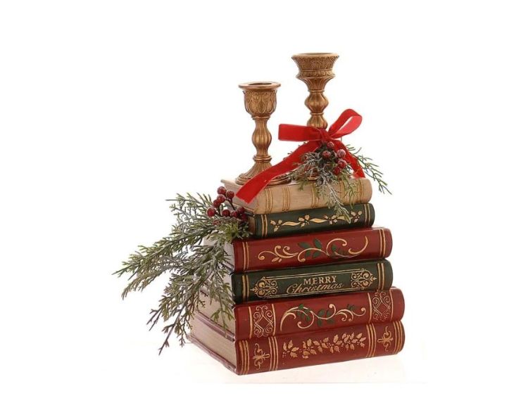 Décoration Noël résine pile livres anciens rouge vert doré Merry Christmas deux bougeoirs dorés nœud rouge baies 31cm