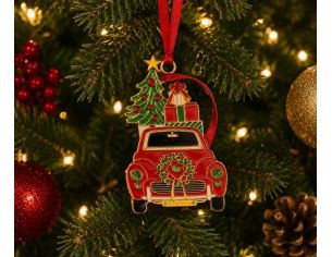 Suspension de Noël voiture rouge métal doré émaillé, sapin vert étoilé et cadeaux sur le toit, dans sa boîte cadeau