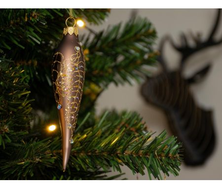 Goutte de Noël brune en verre soufflé et décorée à la main. Décors doré sur la goutte en verre, hauteur 12cm.