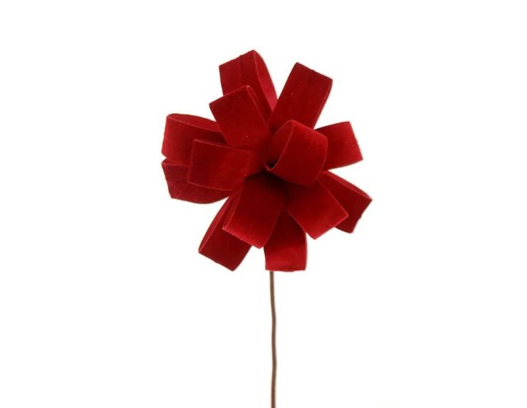 Branche fleur nœud velours rouge Ø20cm H45cm, rubans velours enroulés formant une rosace, tige métallique