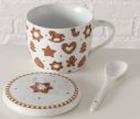 Voir la slide Mug jumbo 600ml en porcelaine blanche motifs pain d’épices Noël, avec couvercle et cuillère blanche