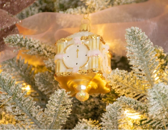 Boule de Noël en verre soufflé horloge ancienne dorée e rose. Hauteur 8cm