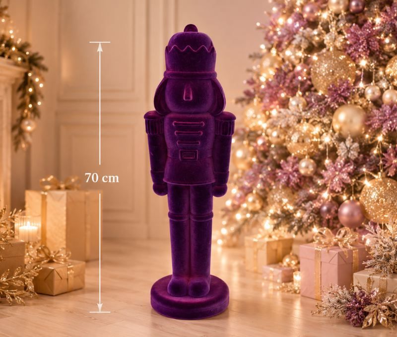 Grand casse-noisette H70cm en velours floqué violet intense, finition douce mate monochrome, décoration Noël