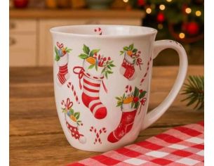 Mug porcelaine blanc Noël chaussettes rouges friandises cadeaux sucre d'orge 400ml