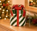 Voir la slide Décoration Noël forme cadeau rayures vert blanc ruban nœud rouge doré H25cm