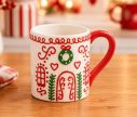 Voir la slide Mug céramique blanc rouge maison de Noël couronne porte sapins cœurs motifs rouges verts 450ml