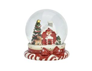 Boule à neige poly verre maison rouge enneigée sapins étoile dorée renne socle sucres orge nœud rouge Noël H11cm