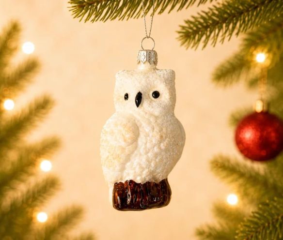 Suspension hibou blanc neigeux verre soufflé peint à la main plumes pailletées perché branche brune H8cm