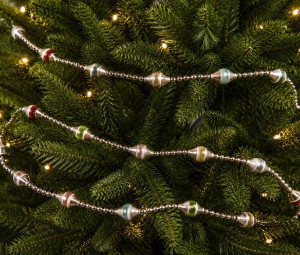 Guirlande de Noël perles argentées rouge vert rose doré verre 180cm