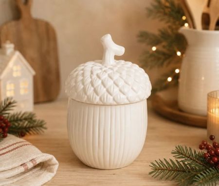 White ceramic acorn box textured bark-effect lid ribbed body Ø10 x H15cm