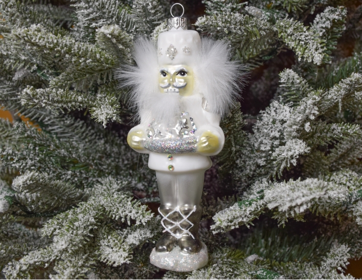 Boule de noël casse-noisette blanc et argenté, verre soufflé Hauteur 17cm