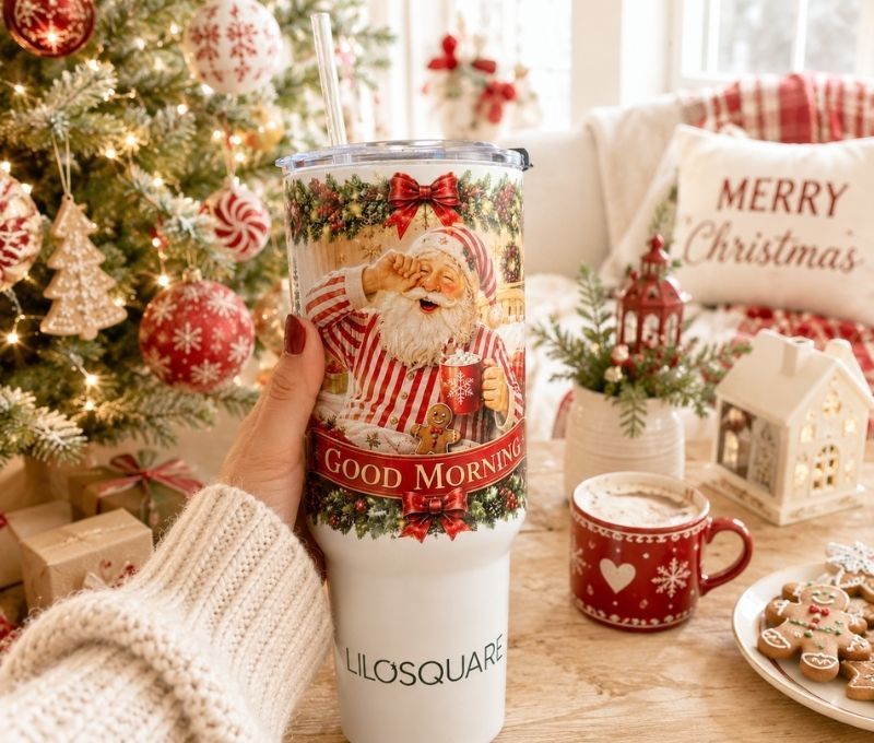 Gobelet isotherme de Noël illustré scène Père Noël paille poignée réversible acier inoxydable Ø10xH25,8cm 1,2L