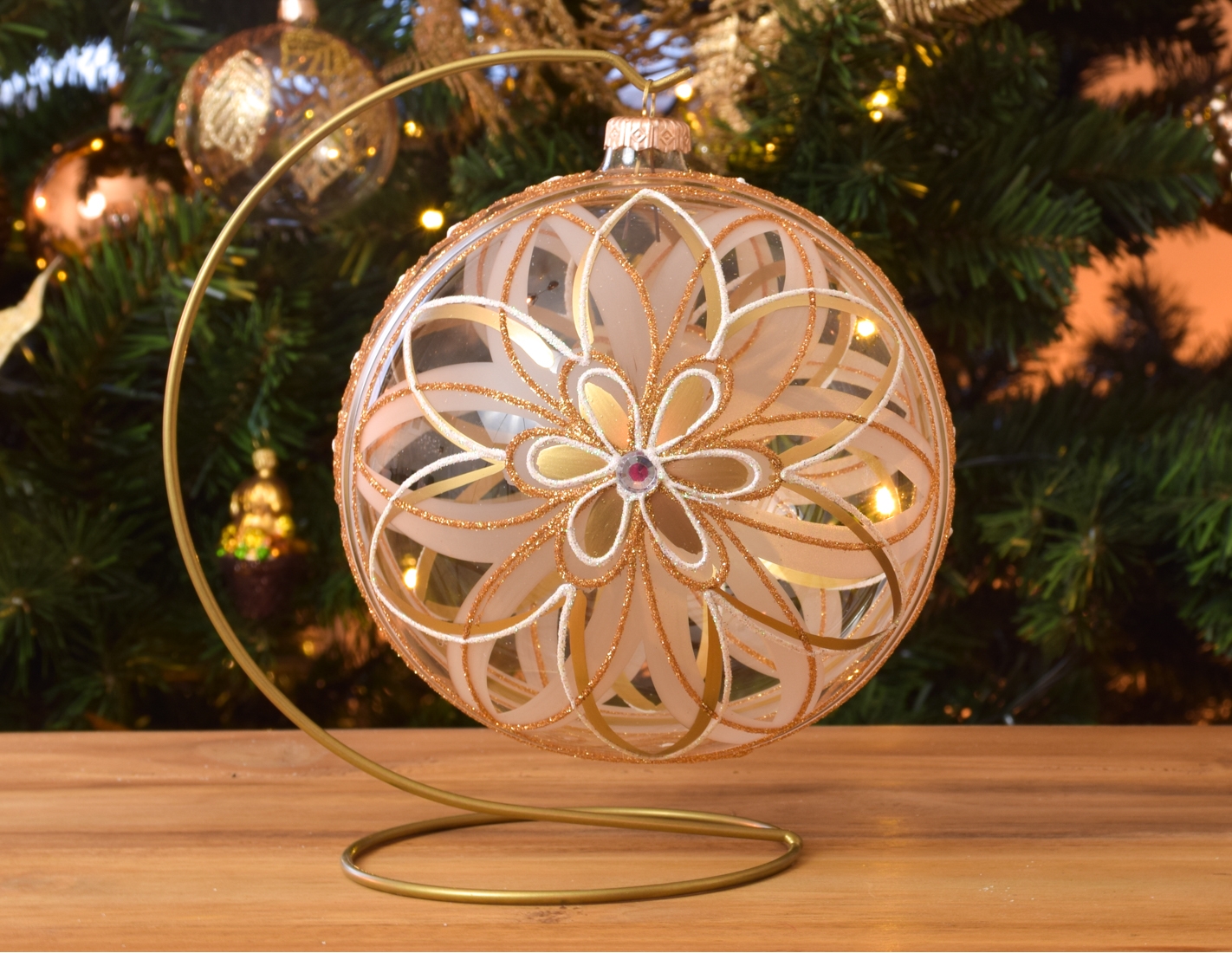 Grande Boule de Noël en verre blanche mate décor fleur baroque blanc et