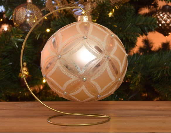 grande Boule de Noël champagne en verre soufflé sur support pour intégrer à la déco d'intérieur. Diamètre 15 cm