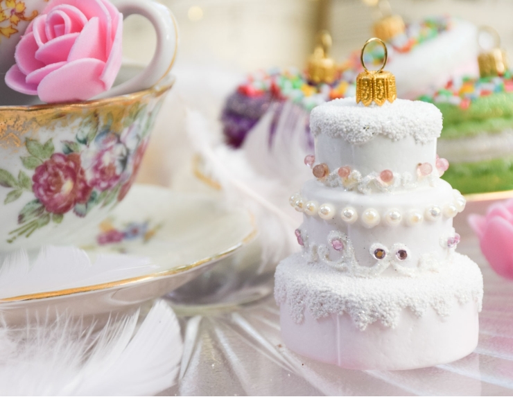 Suspension gâteau de mariage blanc et rose verre soufflé H9 cm