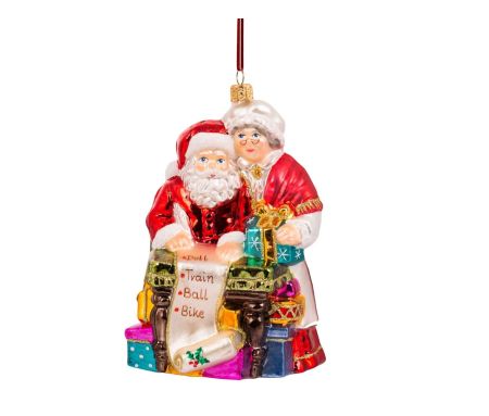 Suspension Père Noël et Mère Noël en verre soufflé en train de travailler. Hauteur 18cm. Marque lilosquare