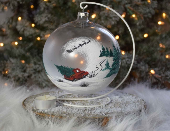 bougeoir de Noël verre soufflé transparent avec décor camion rouge transportant un sapin de Noël et traineau du Père Noël