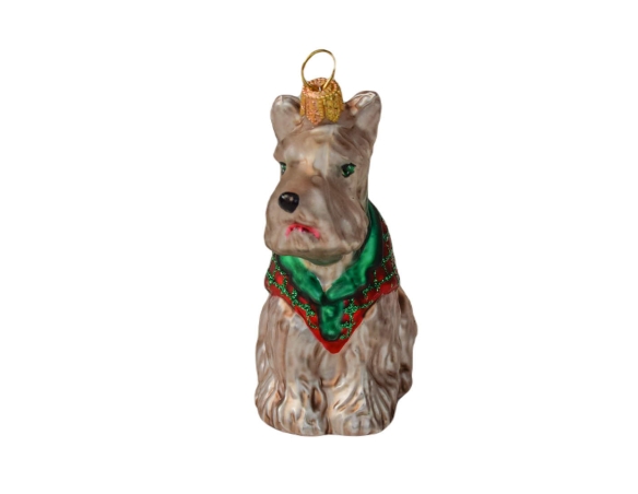 Suspension de Noël chien fox terrier gris avec son petit manteau d'hiver rouge et vert. Hauteur 10cm.