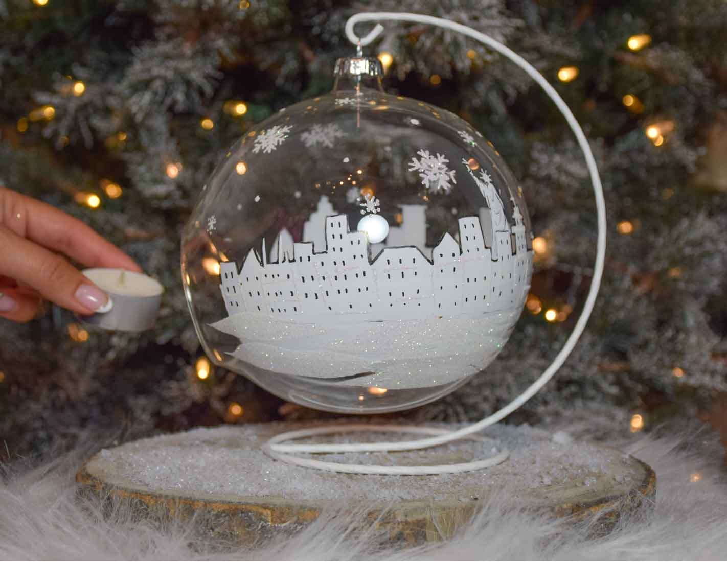 Sweatshirt Joyeux Noël New York Skyline Boule à Neige - Design Scintillant, Col Rond, 241 G - Cadeau De Noël
