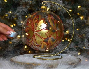 boule de Noël photophore de Noël pour bougie, dessins dorés et rouges paillettes. Diamètre 15cm. boule de Noël photophore de Noël pour bougie, dessins dorés et rouges paillettes. Diamètre 15cm.
