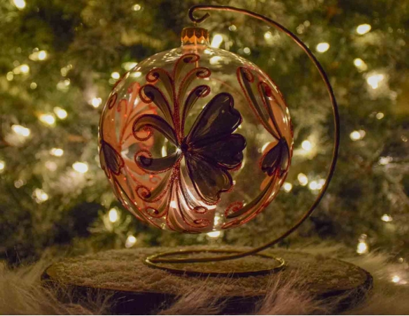 boule de Noël photophore de Noël pour bougie, dessins dorés et rouges paillettes. Diamètre 15cm.