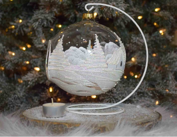 Grande boule de Noël blanche et transparente en verre soufflé pour bougie, décor village de Noël blanc. Bougeoir de Noël.