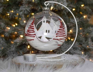 Bougeoir de Noël, grand photophore village rouge et blanc verre D 15cm avec support Bougeoir de Noël, grand photophore village rouge et blanc verre D 15cm avec support