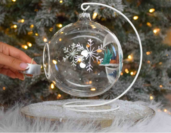 Boule de Noël photophore en verre décor en lune village de Noël D 150mm