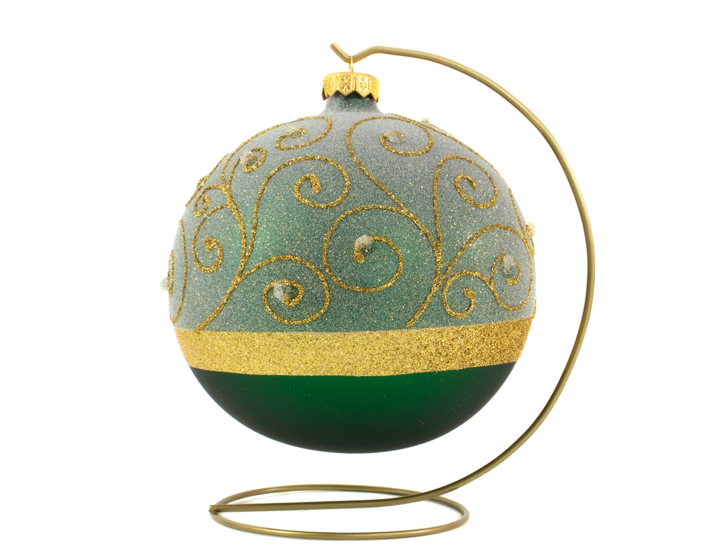 Boule de Noël vert sapin décor doré de style baroque avec support - ø 15cm