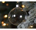 See slide Boule de Noël transparente en verre, idéal pour bricolage et DIY. Diamètre 8cm.