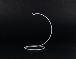 Support pour boule de noël blanc pour boule de Noël de 12cm de diamètre. Hauteur du support 14cm.