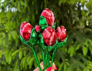 Rose rouge en verre soufflé et peinte à la main. Made in Europe