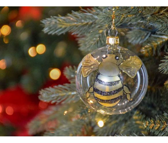 Boule de Noël transparente en verre avec une abeille dorée et noire peinte à la main.

Diamètre : 8cm