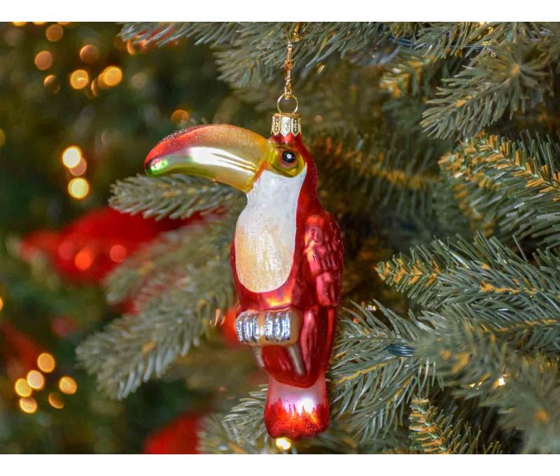 Suspension Noël verre soufflé toucan rouge brillant ventre blanc bec bicolore jaune vert gorge rosé H14cm