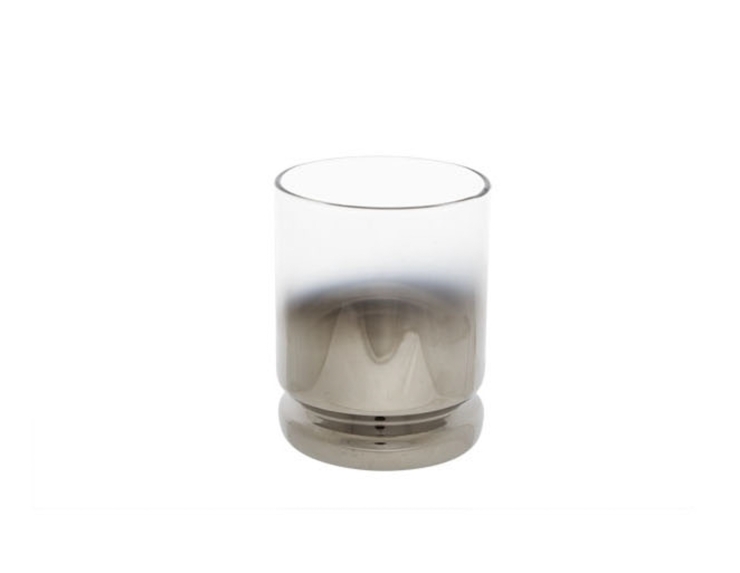Petit bougeoir en verre fumé argenté pour une déco d'intérieur moderne. Hauteur du photophore 10cm.