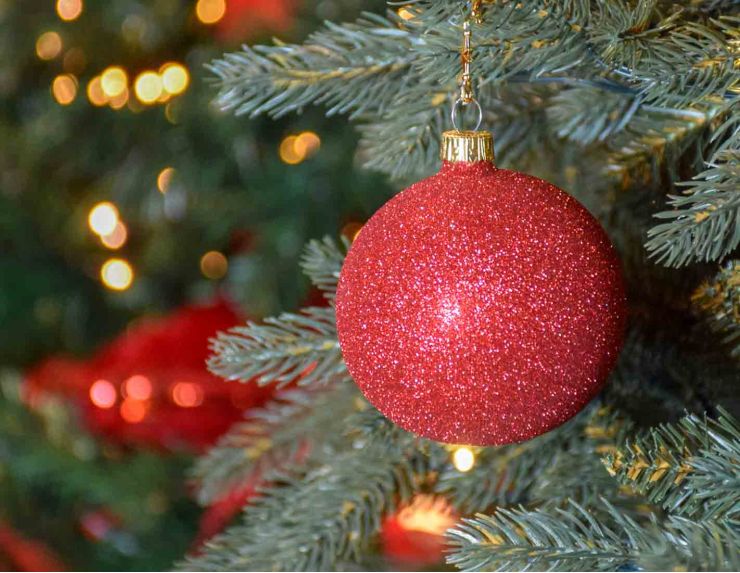 Boule de Noël rouge pailleté D8cm