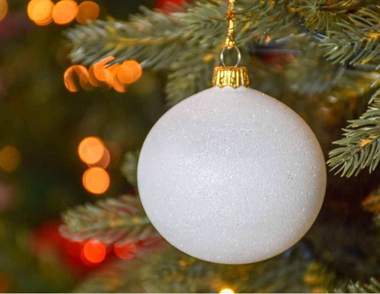Boule de Noël blanche pailleté D8cm