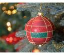 See slide Boule de Noël rouge mat en verre, décor tartan en paillettes rouges et vertes, lignes dorées peintes à la main.