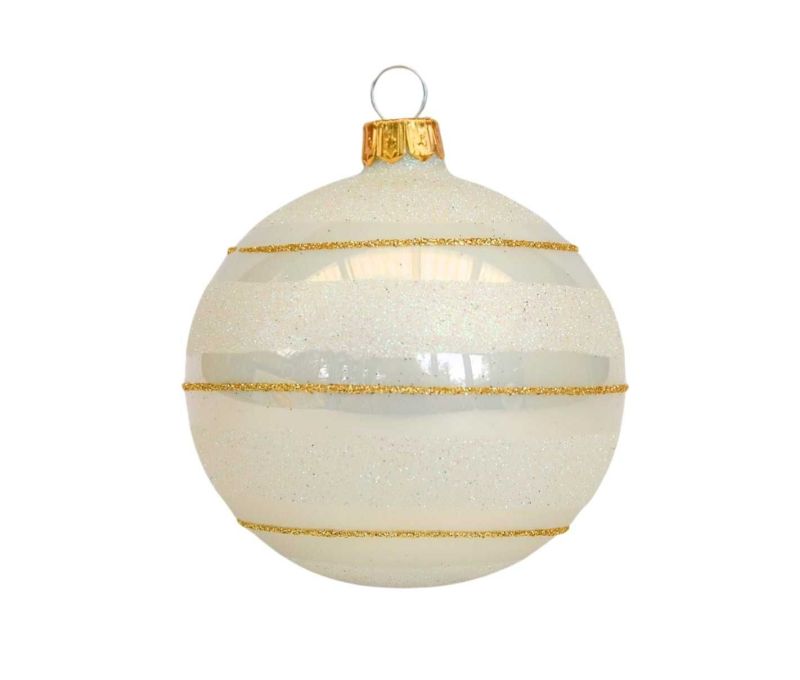 Boule de Noël blanche brillante en verre, décor lignes dorées et paillettes blanches.

Diamètre : 8cm