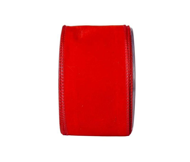 Large ruban de Noël en velours rouge. Fil de fer intégré dans le bord pour utilisation facile.