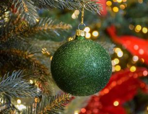 Boule de Noël vert pailleté D8cm