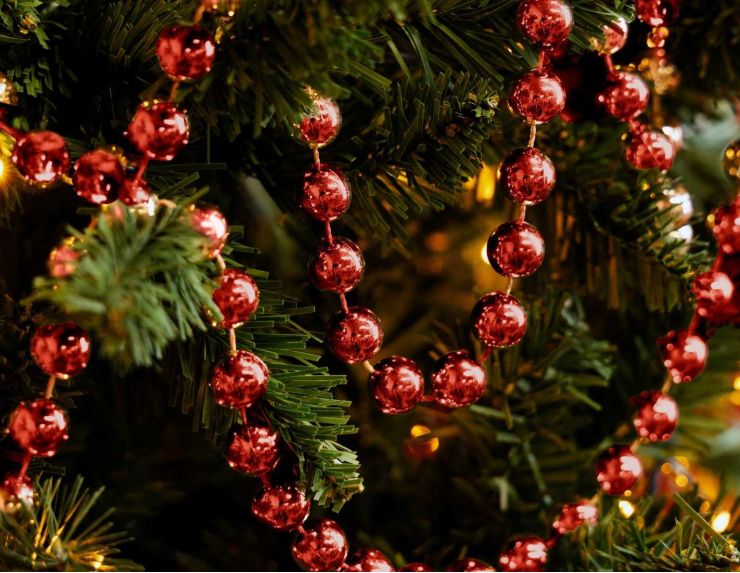 Guirlande perles rouges 14 mm x 2,7 m