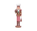 Voir la slide Figurine casse-noisette Ernest H46cm en résine, look pain d’épices, maison biscuit et bonhomme suspendu