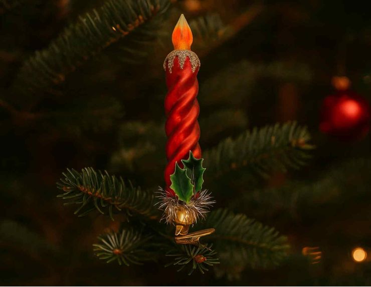 Bougie rouge vintage en verre à pince H 17cm