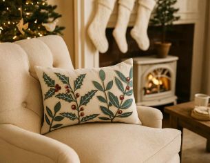 Coussin de Noël houx brodé  50 x 30 cm