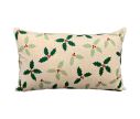 Voir la slide Coussin de Noël rectangulaire 30x50cm fond naturel beige motif feuilles de houx vertes baies rouges - Lilosquare